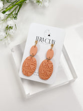 Load image into Gallery viewer, The Oval Duo in Peach (also in silver)
