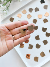 Load image into Gallery viewer, 18K Gold Plated Brass Arch Pendant Connector with Two Holes
