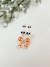 Load image into Gallery viewer, Skull with Details Halloween 2025 Polymer Clay Cutter
