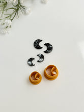 Load image into Gallery viewer, Moon Stud Polymer Clay Cutter
