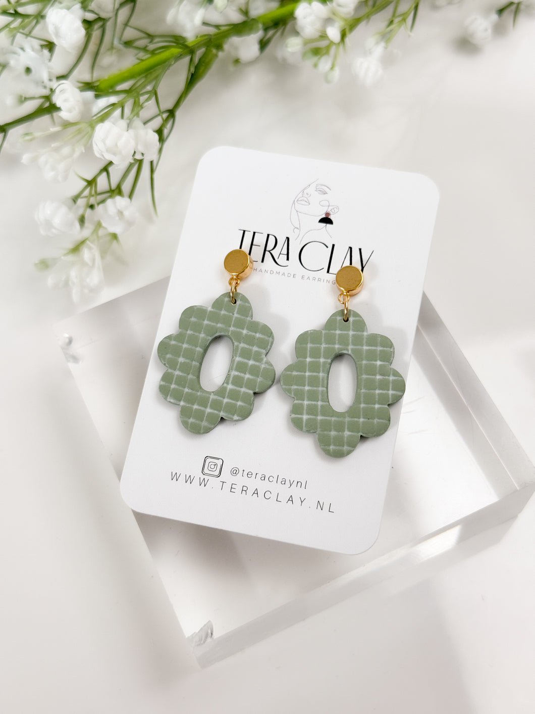 The Green Tiles Scalloped Donuts (also in silver)