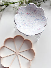 Load image into Gallery viewer, Scalloped Flower Trinket Dish/Coaster Clay Cutter PCC1831

