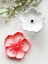 Load image into Gallery viewer, Flower Trinket Dish Clay Cutter PCC1377
