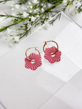 Load image into Gallery viewer, The Pointy Flower Donut Thick Hoops (also in silver)
