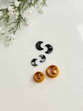 Load image into Gallery viewer, Moon Stud Polymer Clay Cutter
