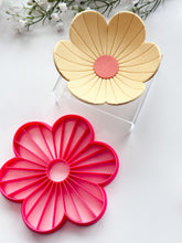Load image into Gallery viewer, Corduroy Flower Trinket Dish/Coaster Clay Cutter PCC1830
