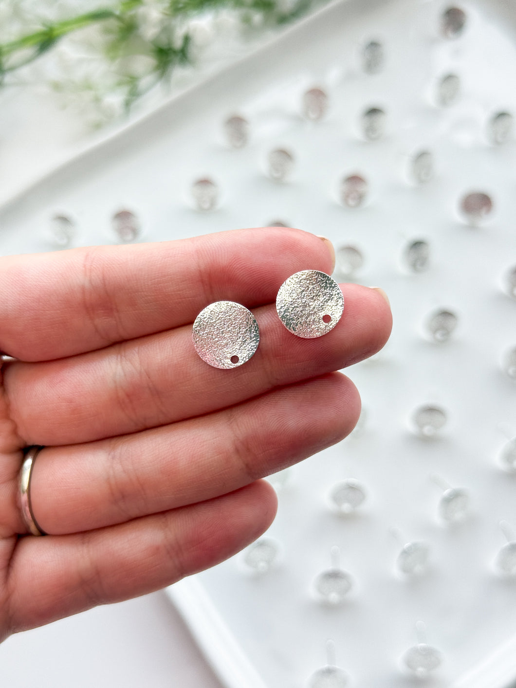 925 Silver Plated Textured Wavy Circle with 316 Surgical Stainless Steel Pins