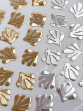 Load image into Gallery viewer, 24K Gold/925 Sterling Silver Plated Tropical Leaf Charm with One Hole
