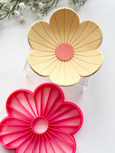 Load image into Gallery viewer, Corduroy Flower Trinket Dish/Coaster Clay Cutter PCC1830
