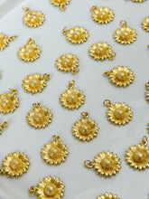 Load image into Gallery viewer, 18K Real Gold Plated Sunflower Charm
