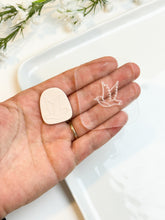 Load image into Gallery viewer, Dove #2 Acrylic Texture Tile | Acrylic Embossing Stamp
