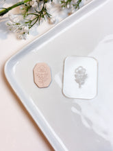 Load image into Gallery viewer, Forget-Me-Not Flower Texture Tile | Acrylic Embossing Stamp
