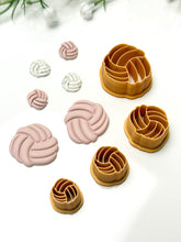 Load image into Gallery viewer, Knot Polymer Clay Cutter
