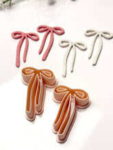 Load image into Gallery viewer, Long Bow Polymer Clay Cutter
