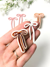 Load image into Gallery viewer, Long Bow Polymer Clay Cutter
