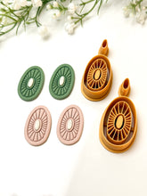 Load image into Gallery viewer, Embedded Corduroy Oval Polymer Clay Cutter
