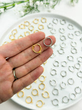 Load image into Gallery viewer, 18K Gold/Platinum Plated Clip-On Huggie Hoop Earrings with Vertical Loop
