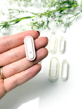 Load image into Gallery viewer, Long Oval Embedded Polymer Clay Cutter
