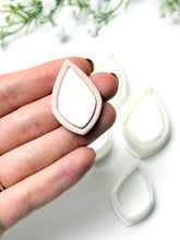 Load image into Gallery viewer, Puffed Diamond Embedded Polymer Clay Cutter
