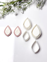 Load image into Gallery viewer, Puffed Diamond Embedded Polymer Clay Cutter
