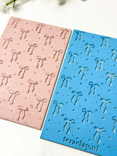 Load image into Gallery viewer, Soft Ribbon Bows Rubber Texture Mat for Polymer Clay
