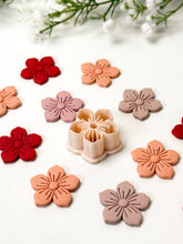 Load image into Gallery viewer, Pointy Flower Polymer Clay Cutter
