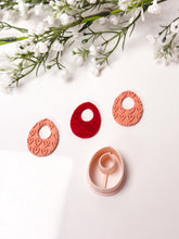 Load image into Gallery viewer, Chunky Pointed Oval Donut Polymer Clay Cutter
