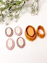Load image into Gallery viewer, Elegant Frame Embedded Polymer Clay Cutter
