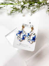 Load image into Gallery viewer, The Blue Flower Scalloped Dangles

