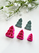 Load image into Gallery viewer, Scalloped Christmas Tree Detailed Polymer Clay Cutter
