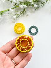 Load image into Gallery viewer, Wreath #3 Detailed Polymer Clay Cutter | Christmas Cutters
