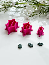 Load image into Gallery viewer, Holly Leaf Christmas Polymer Clay Cutter
