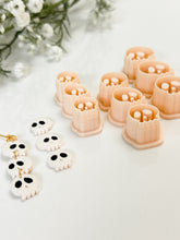 Load image into Gallery viewer, Skulls Triple Dangle Halloween 2025 Polymer Clay Cutter
