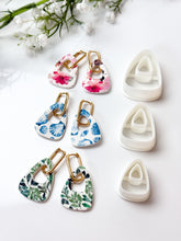 Load image into Gallery viewer, Organic Triangle Donut Polymer Clay Cutter PCC1797
