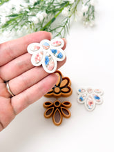 Load image into Gallery viewer, Art Deco Shell Embedded Polymer Clay Cutter PCC1799
