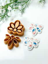 Load image into Gallery viewer, Art Deco Shell Embedded Polymer Clay Cutter PCC1799
