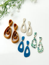 Load image into Gallery viewer, Duo Organic Triangle Donut with Drill Guides Polymer Clay Cutter Set PCC1802

