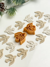 Load image into Gallery viewer, Bird Folk Art Polymer Clay Cutter PCC1860
