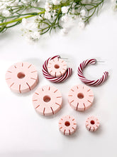 Load image into Gallery viewer, Hoop Guide Set with 6 Sizes
