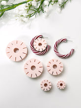 Load image into Gallery viewer, Hoop Guide Set with 6 Sizes
