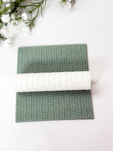 Load image into Gallery viewer, Rattan Wicker Texture Roller

