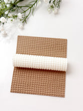 Load image into Gallery viewer, Wavy Squares Texture Roller
