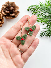 Load image into Gallery viewer, The Triple Holly Leaves
