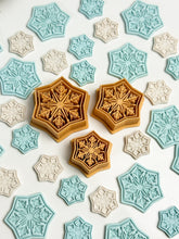 Load image into Gallery viewer, Snowflake #6 Polymer Clay Cutter PCC1896
