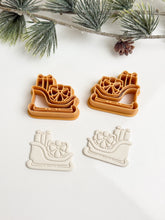 Load image into Gallery viewer, Santa's Sleigh Polymer Clay Cutter PCC1890
