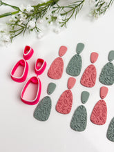 Load image into Gallery viewer, Organic Long Triangle Duo Polymer Clay Cutters PCC1886
