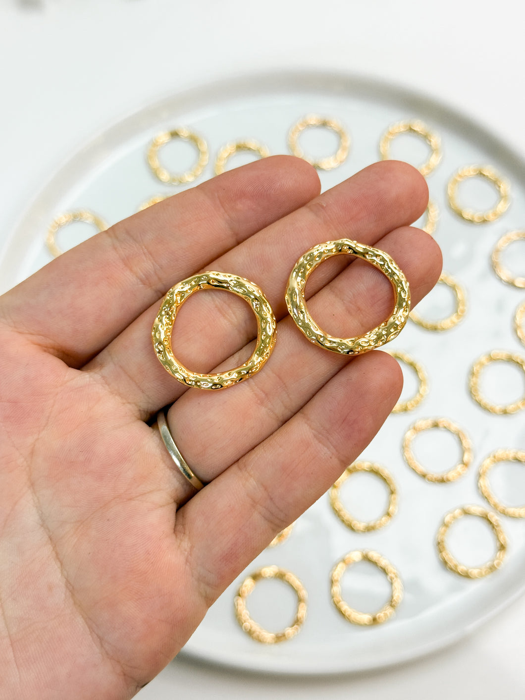 18K Gold Plated Abstract Thick Circle Bezel