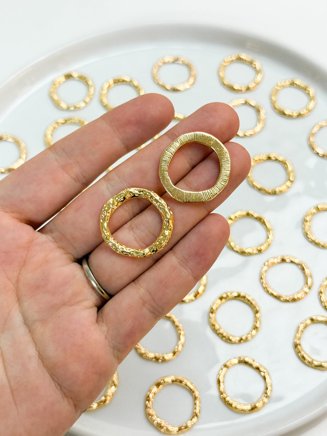 18K Gold Plated Abstract Thick Circle Bezel
