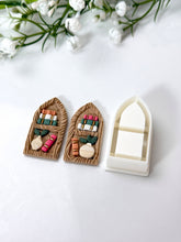 Load image into Gallery viewer, Bookshelf Pointy Arch Polymer Clay Cutter PCC1823
