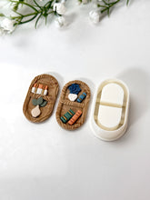 Load image into Gallery viewer, Bookshelf Oval Polymer Clay Cutter PCC1824

